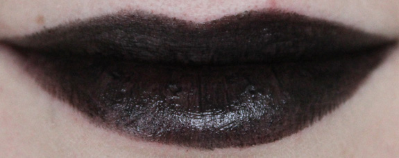 miss_sporty_extreme_black_zwarte_lipstick06