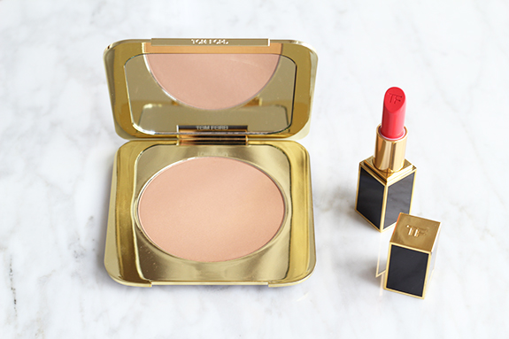 tom_ford_bronzing_powder_gold_dust_lip_color_true_coral02