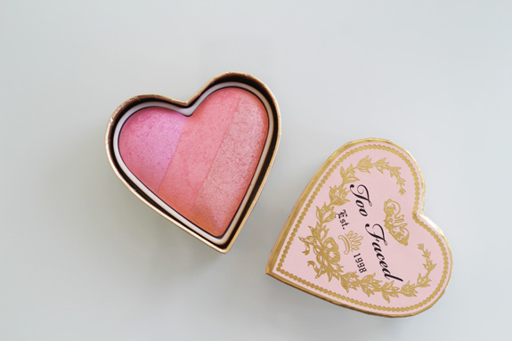 too_faced_sweethearts_perfect_flush_blush_candy_glow06